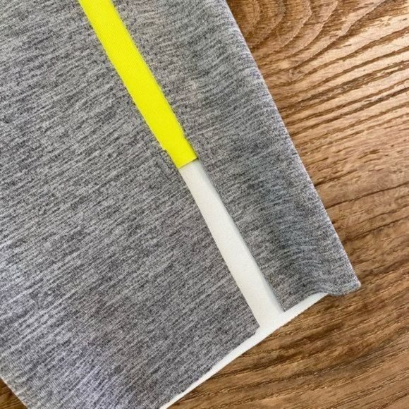 ZYIA ACTIVE Light n Luxe High Rise 7/8 24” leggings Grey Neon tape Size M NWT - Picture 9 of 12